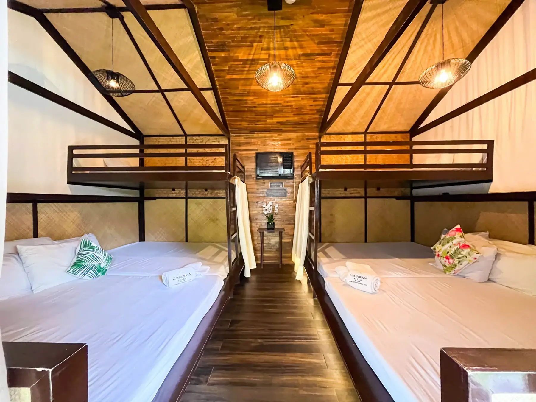Villa 3 — Common Room 2 with 4 king beds, a decker loft and 2 queens