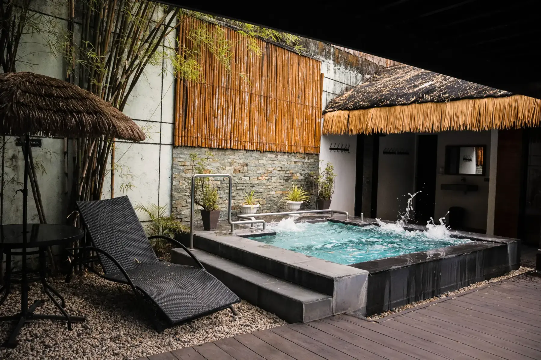 Villa 3 — sunken stone jacuzzi with jets