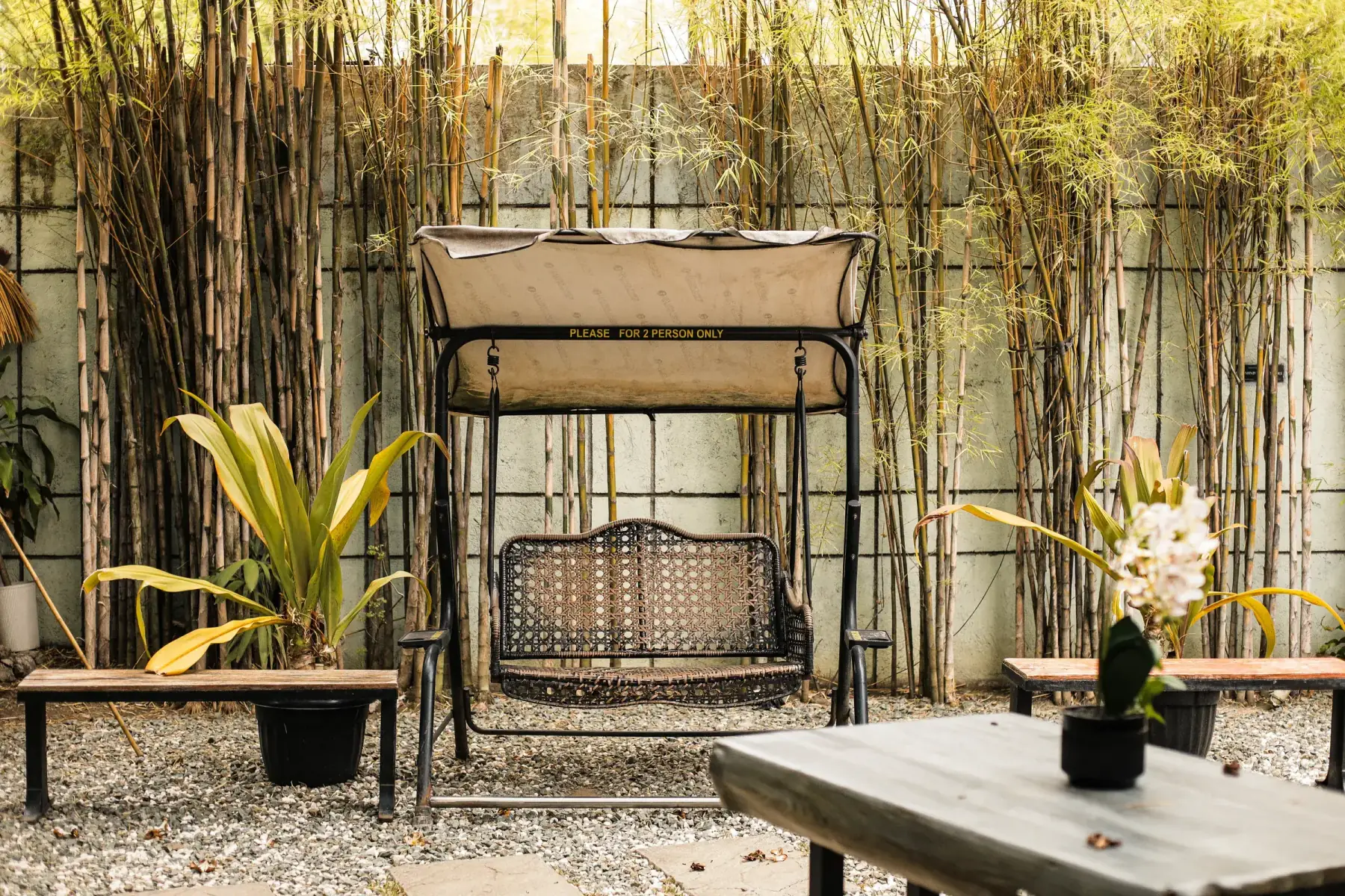 Villa 3 — garden porch-swing nook